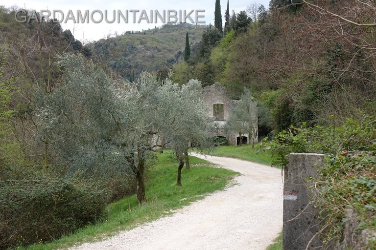 valle-delle-cartiere - lago di garda MTB 