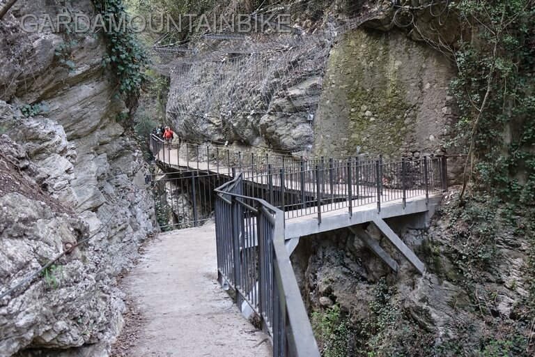 valle-delle-cartiere - lago di garda MTB 