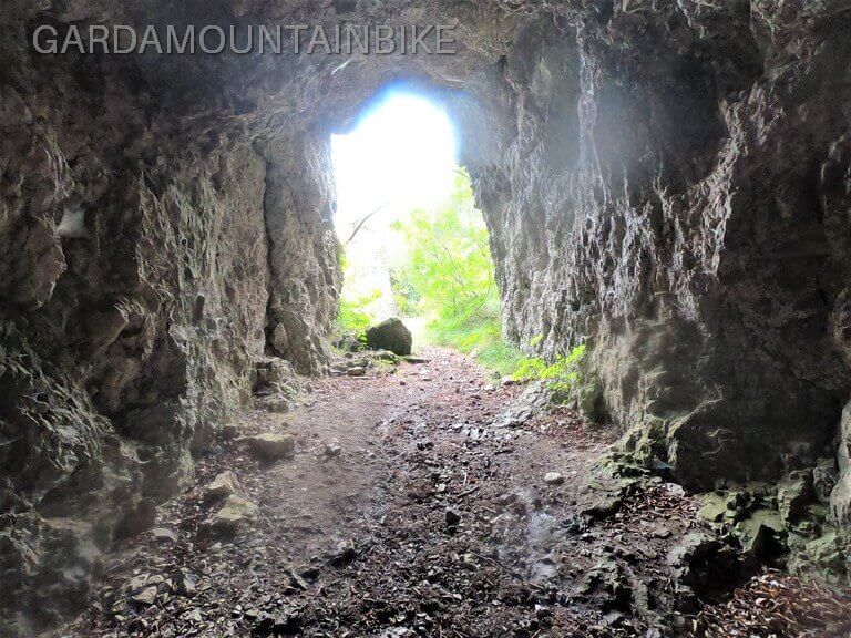 bocchetta-di-nansesa - lago di garda MTB 
